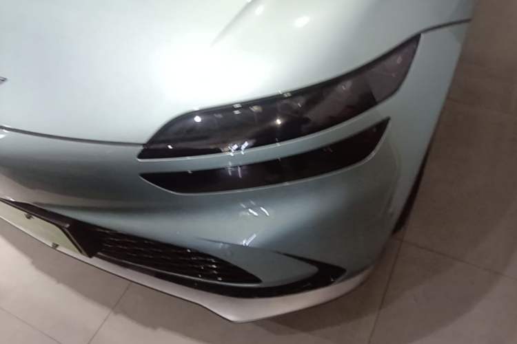 Used Genesis GV60 2024 Dual-Motor All-Wheel-Drive Luxury Edition Left Front Headlight