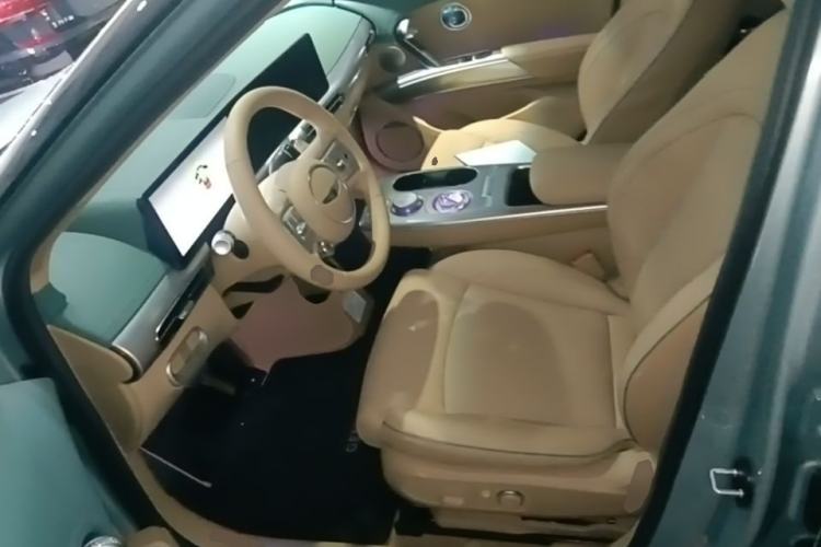 Used Genesis GV60 2024 Dual-Motor All-Wheel-Drive Luxury Edition Left Front Seat