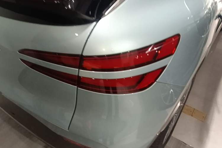 Used Genesis GV60 2024 Dual-Motor All-Wheel-Drive Luxury Edition Right Rear Taillight