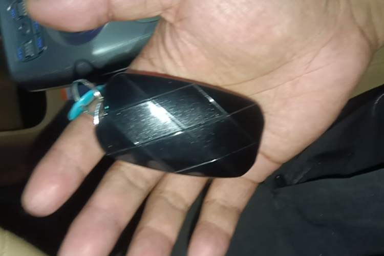 Used Genesis GV60 2024 Dual-Motor All-Wheel-Drive Luxury Edition Vehicle Key