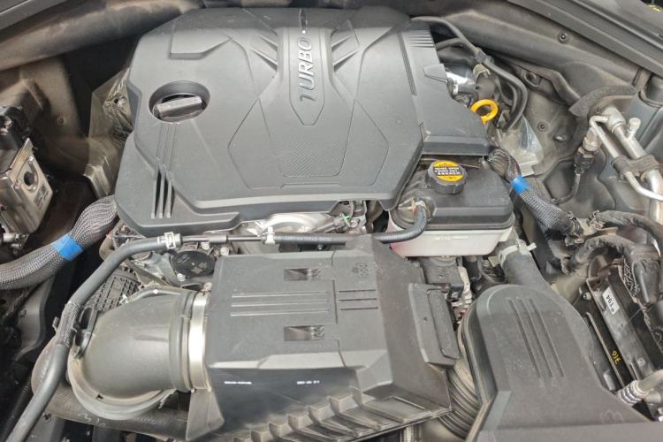Used Genesis GV70 2023 2.5T Four-Wheel-Drive Flagship Edition Engine Bay