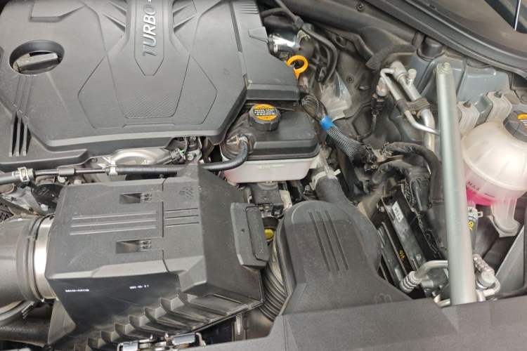 Used Genesis GV70 2023 2.5T Four-Wheel-Drive Flagship Edition Engine Bay Left