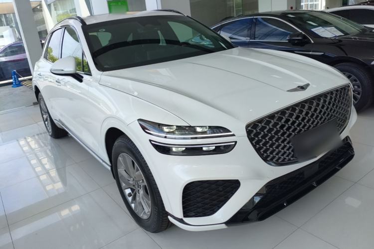 Used Genesis GV70 2023 2.5T Two-Wheel Drive Luxury Edition Front Right 45 Deg