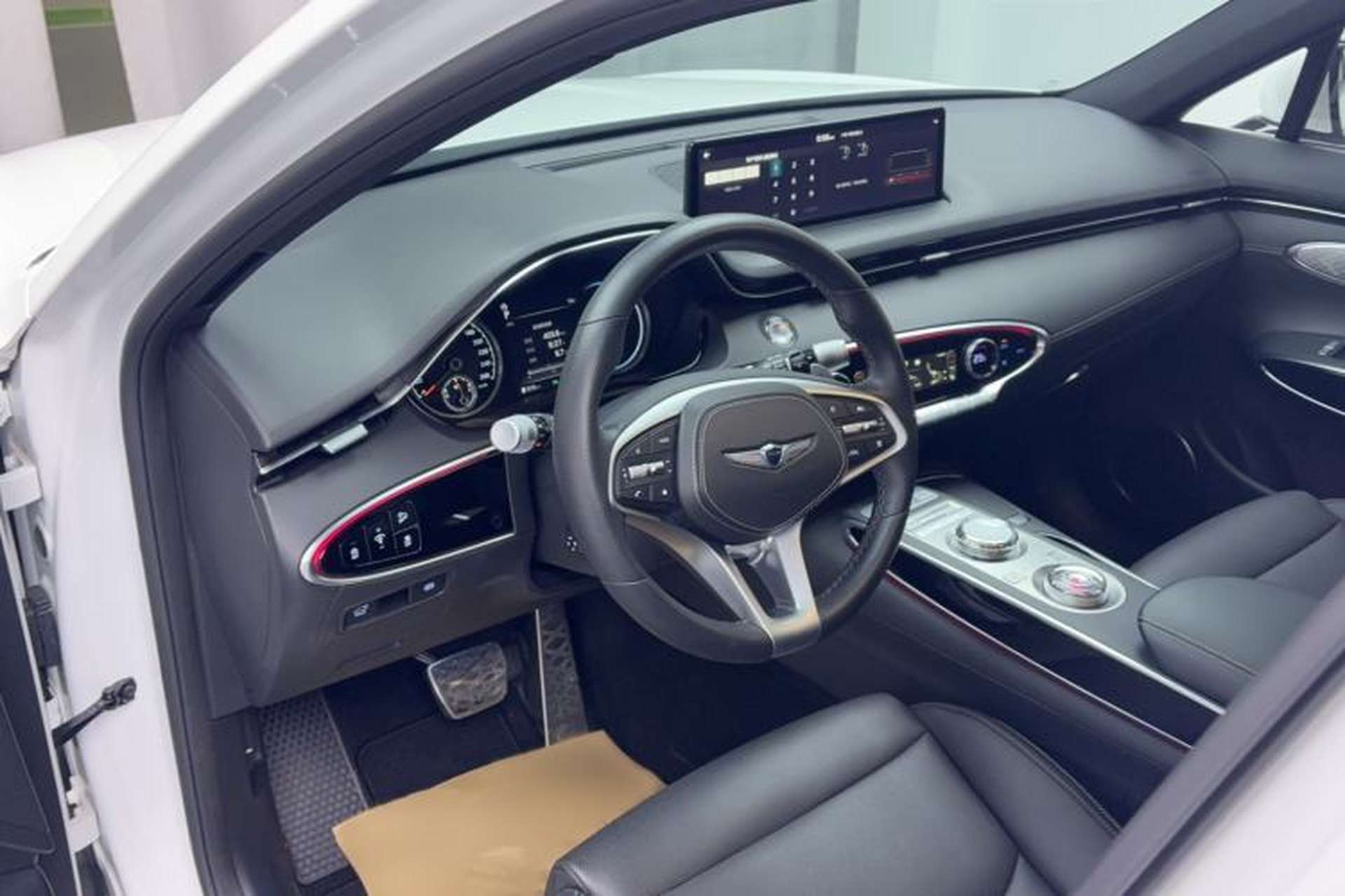 Used Genesis GV70 2023 2.5T Two-Wheel Drive Luxury Edition Interior 2