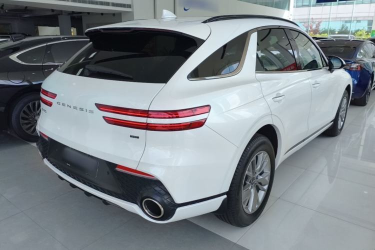 Used Genesis GV70 2023 2.5T Two-Wheel Drive Luxury Edition Rear Right 45 Deg