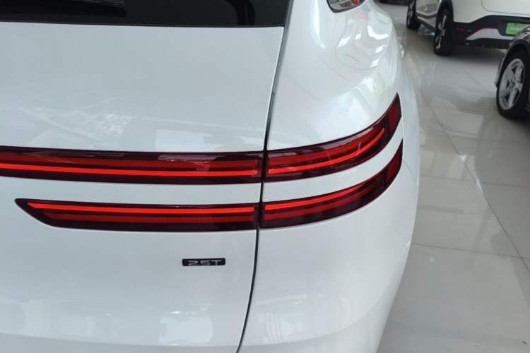 Used Genesis GV70 2023 2.5T Two-Wheel Drive Luxury Edition Right Rear Taillight