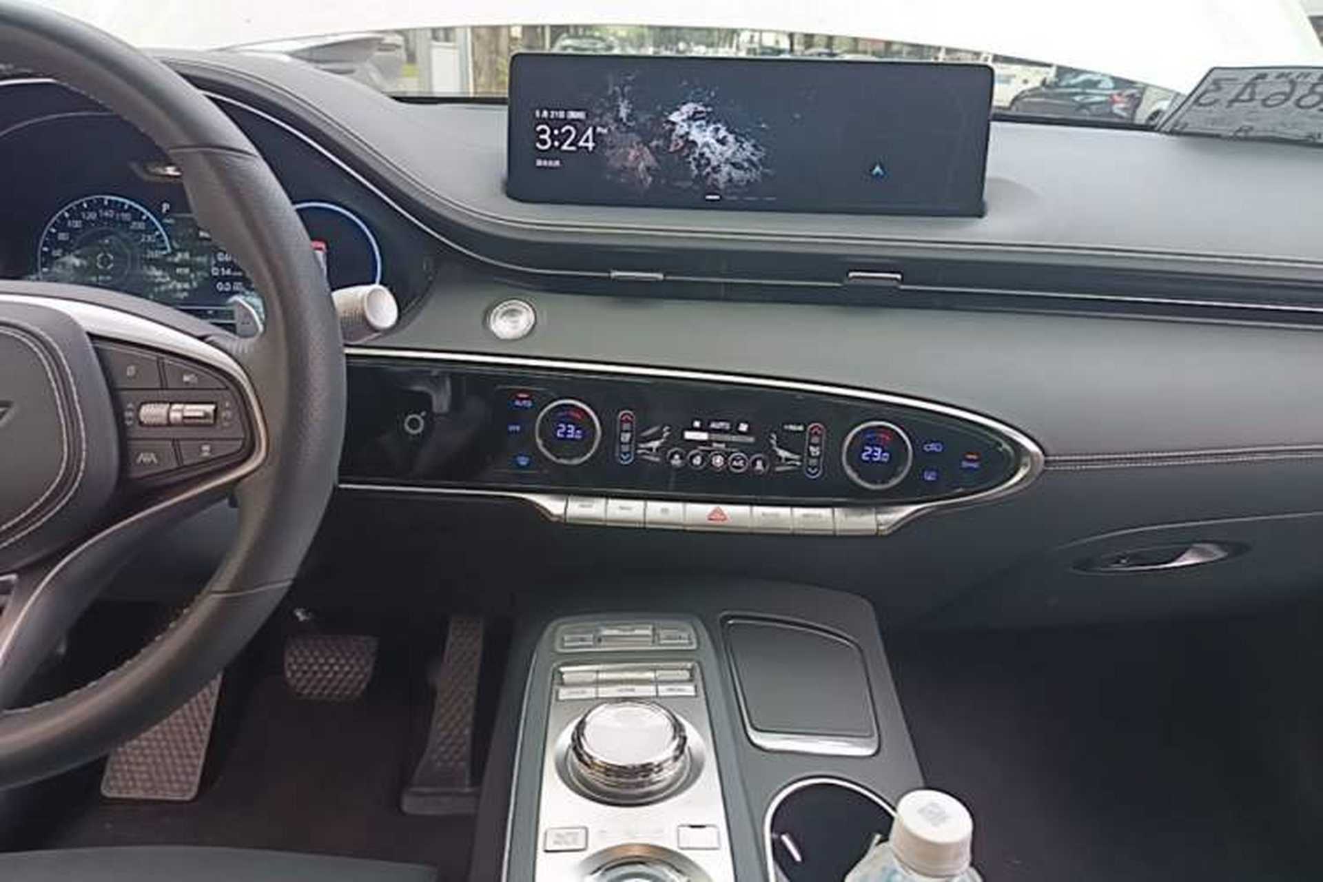 Used Genesis GV70 EV 2023 All-Electric GV70 Flagship Edition Audio And AC Panel