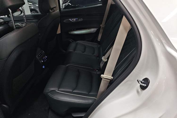 Used Genesis GV70 EV 2023 All-Electric GV70 Flagship Edition Left Rear Seat