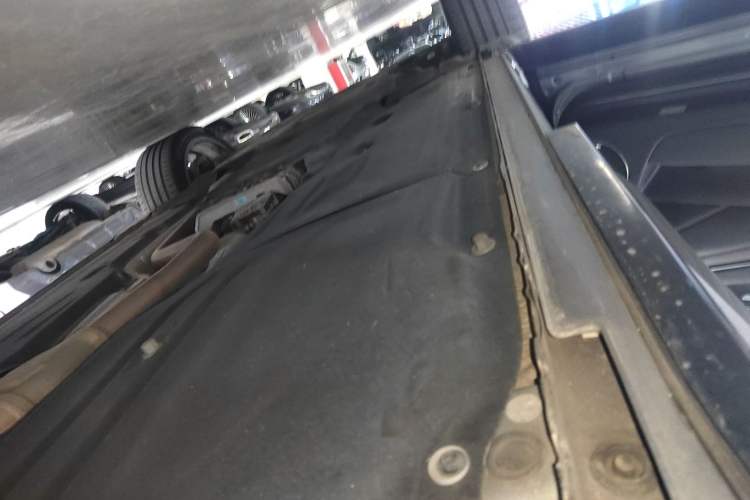 Used Genesis GV80 2021 2.5T Four-Wheel Drive Flagship Edition Left Side Sill