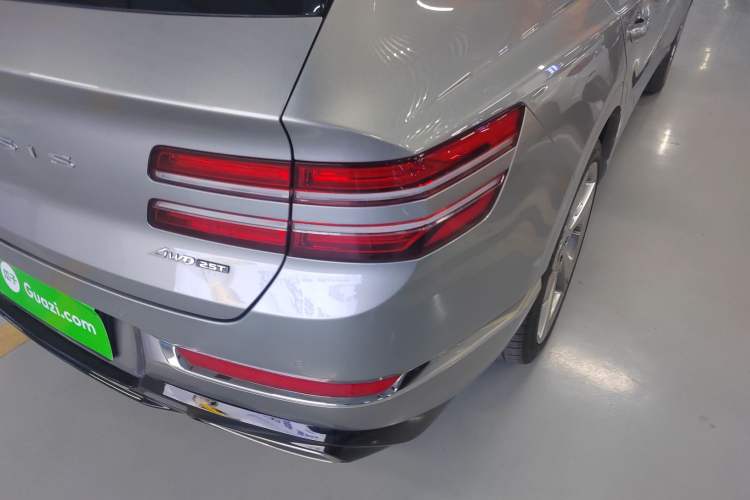 Used Genesis GV80 2021 2.5T Four-Wheel Drive Flagship Edition Right Rear Taillight