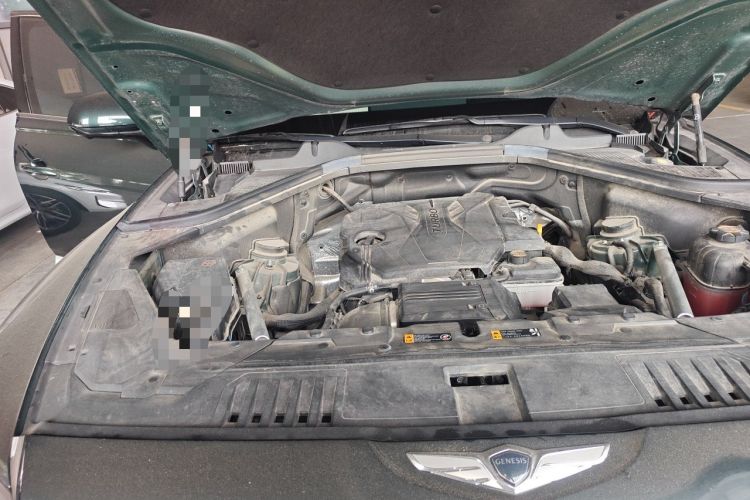 Used Genesis GV80 2021 2.5T Four-Wheel Drive Luxury Edition Engine Bay Right