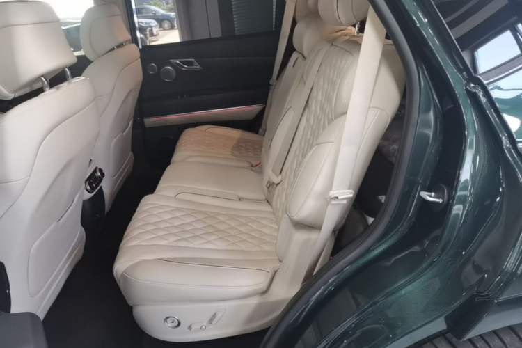 Used Genesis GV80 2023 2.5T Four-Wheel Drive Flagship Version 7 Seats Left Rear Seat