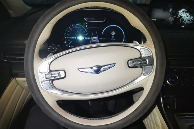 Used Genesis GV80 2023 2.5T Four-Wheel Drive Flagship Version 7 Seats Steering Wheel