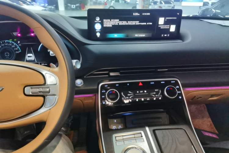 Used Genesis GV80 2023 2.5T Four-Wheel Drive Flagship Edition 4 Seats Audio And AC Panel