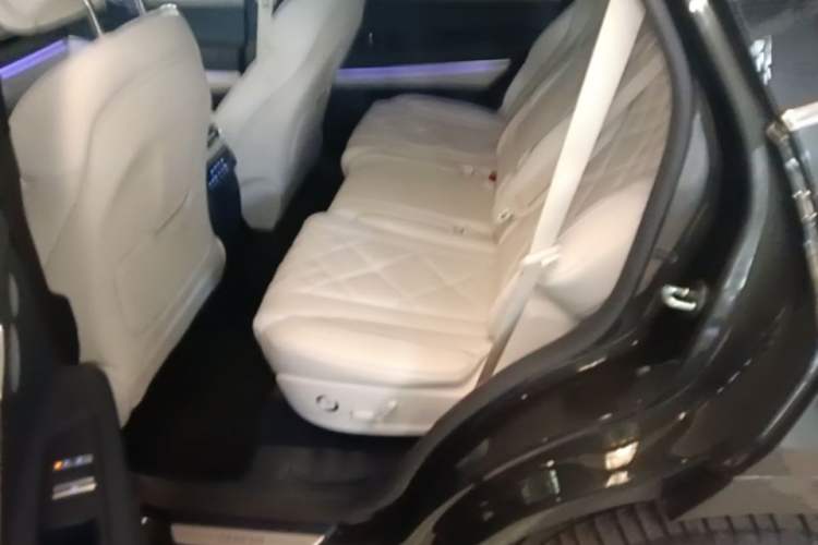 Used Genesis GV80 2024 2.5T Four-Wheel Drive Flagship Edition 5 Seats Left Rear Seat