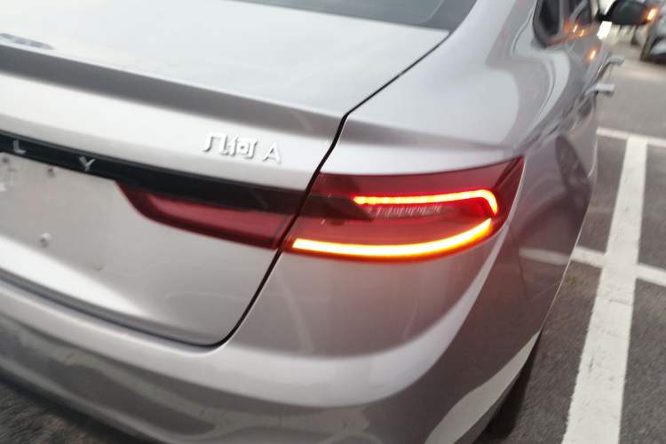 Used Geometry A 2024 500KM Travel Edition Right Rear Taillight