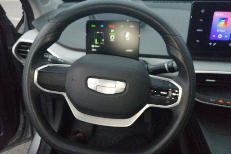 Used Geometry A 2024 500KM Travel Edition Steering Wheel