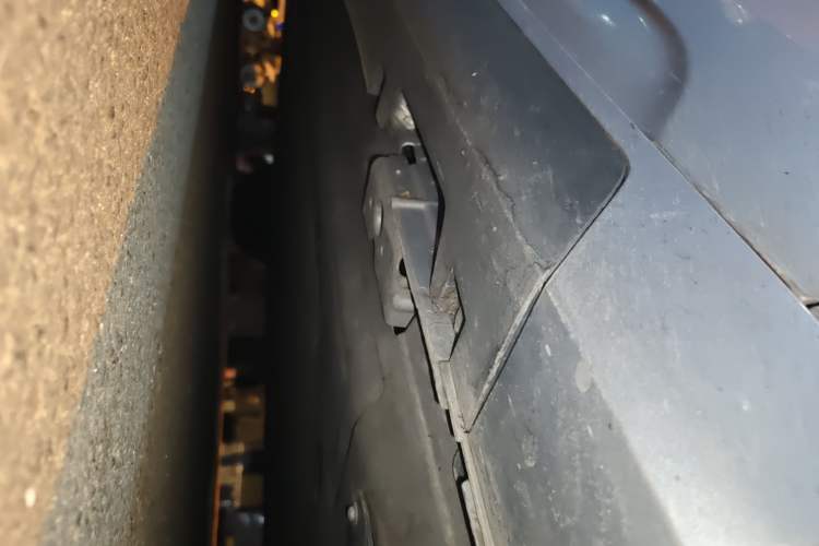 Used Geometry A 2019 Upgraded Model High-Dimensional Standard Range Cube Edition Chassis Front Right