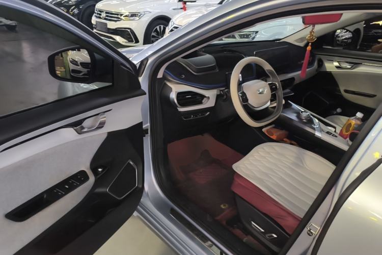 Used Geometry A 2019 High-Performance Standard Range Power Edition Driver Seat