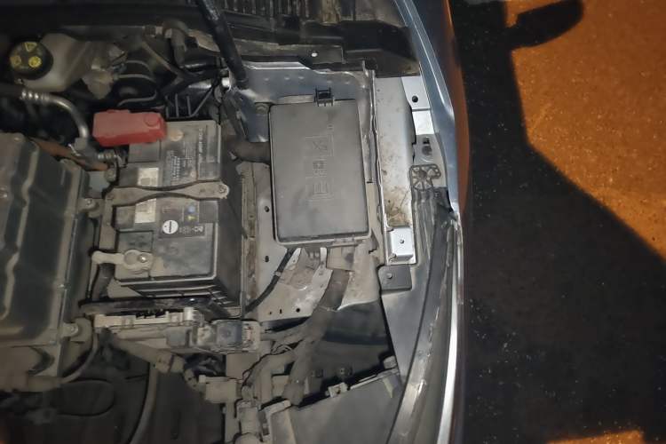 Used Geometry A 2019 Upgraded Model High-Dimensional Standard Range Cube Edition Engine Bay Left