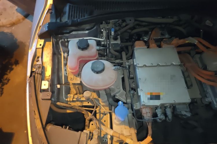 Used Geometry A 2019 Upgraded Model High-Dimensional Standard Range Cube Edition Engine Bay Right