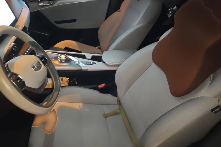 Used Geometry A 2019 Upgraded Model High-Dimensional Standard Range Cube Edition Left Front Seat