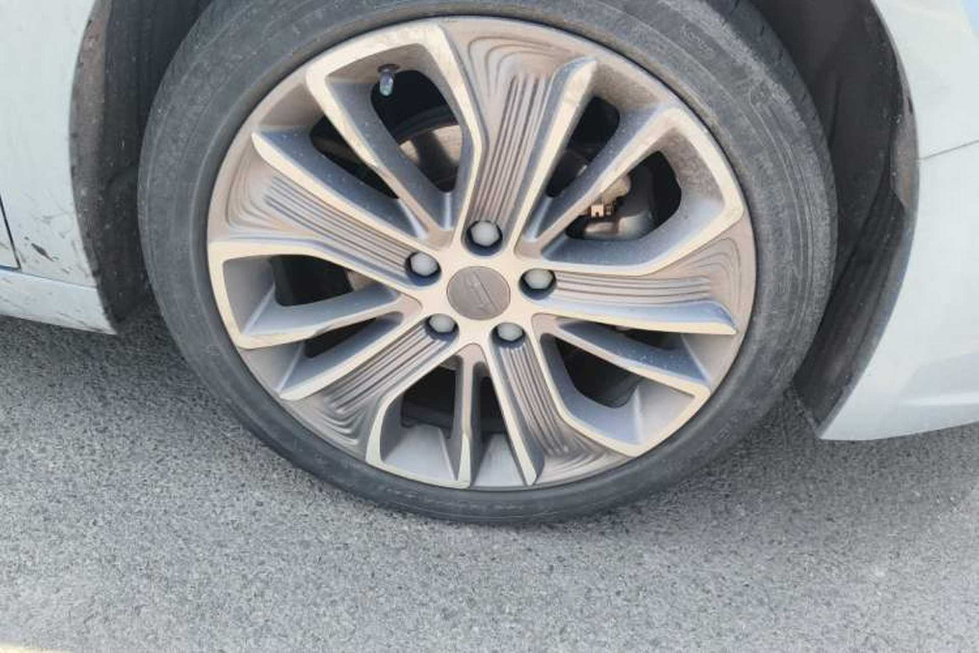 Used Geometry A 2019 Upgraded Model High-Dimensional Standard Range Cube Edition Right Front Wheel Hub