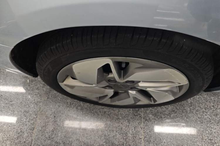 Used Geometry A 2019 Upgraded Model High-Performance Standard Range Power Cube Version Right Rear Wheel Hub