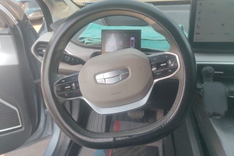 Used Geometry A 2019 High-Performance Standard Range Power Edition Steering Wheel