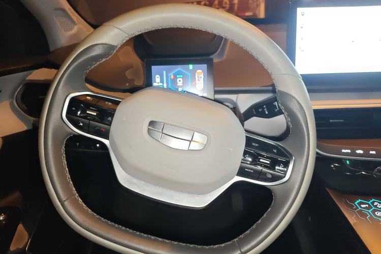 Used Geometry A 2019 Upgraded Model High-Dimensional Standard Range Cube Edition Steering Wheel