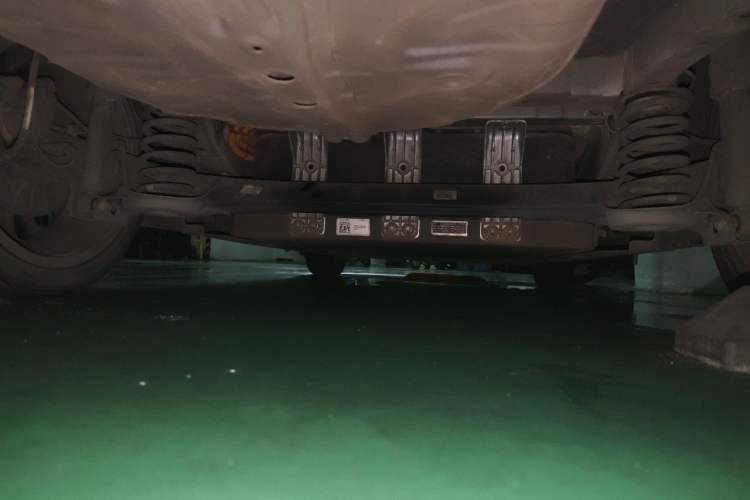 Used Geometry A 2019 Upgraded Model High-Dimensional Standard Range Cube Edition Chassis Rear