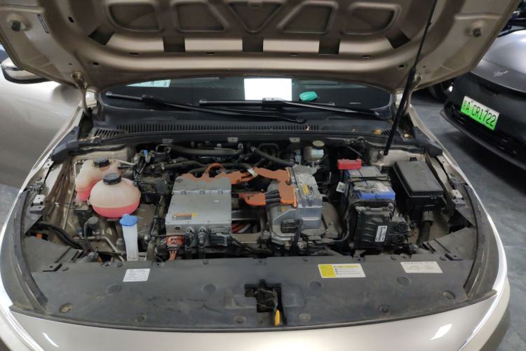 Used Geometry A 2019 Upgraded Model High-Dimensional Standard Range Cube Edition Engine Bay