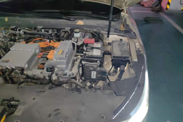 Used Geometry A 2019 Upgraded Model High-Performance Standard Range Power Cube Version Engine Bay Left