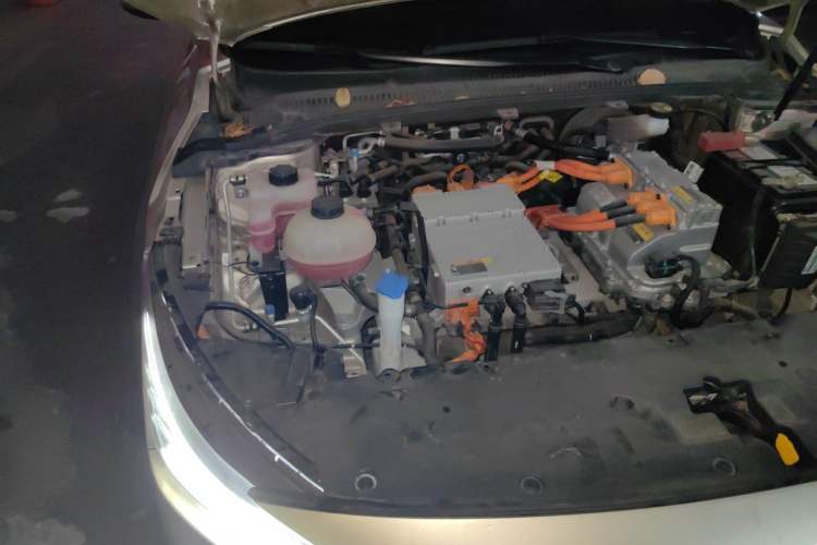 Used Geometry A 2019 Upgraded Model High-Performance Standard Range Power Cube Version Engine Bay Right