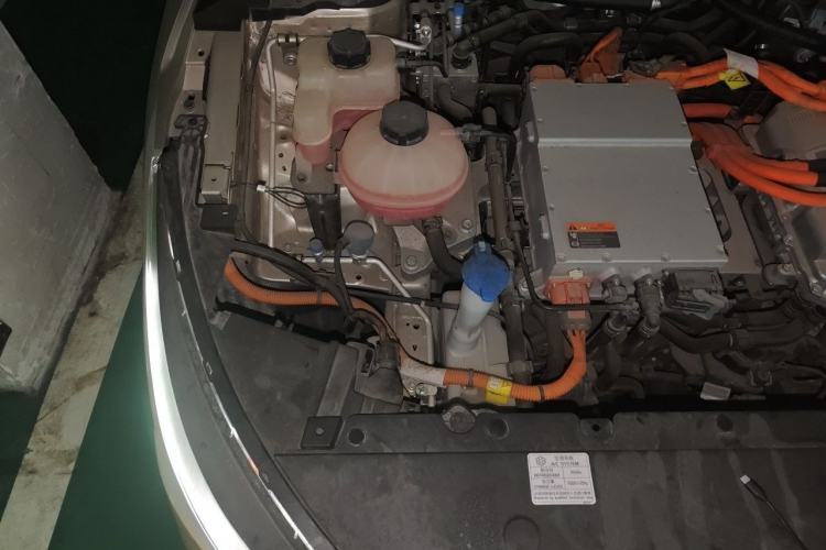 Used Geometry A 2019 Upgraded Model High-Dimensional Standard Range Cube Edition Engine Bay Right