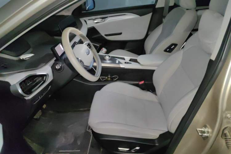 Used Geometry A 2019 Upgraded Model High-Performance Standard Range Power Cube Version Left Front Seat