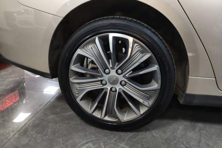 Used Geometry A 2019 Upgraded Model High-Dimensional Standard Range Cube Edition Right Rear Wheel Hub