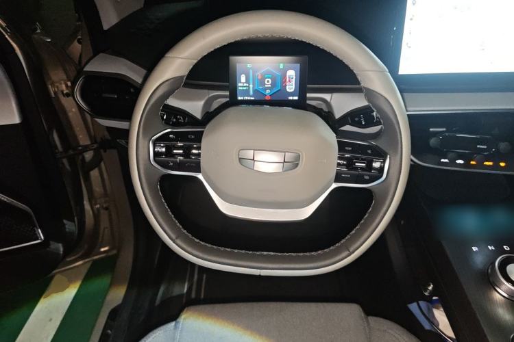 Used Geometry A 2019 Upgraded Model High-Dimensional Standard Range Cube Edition Steering Wheel
