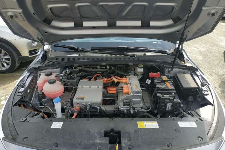 Used Geometry A 2019 Upgraded Model High-Dimensional Standard Range Cube Edition Engine Bay