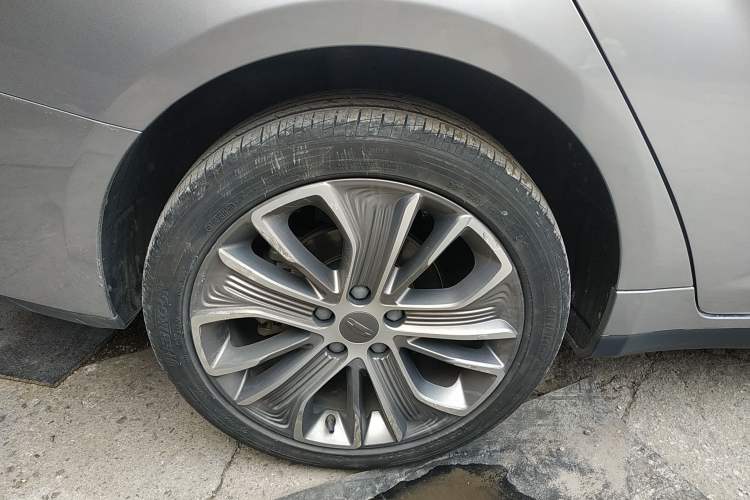 Used Geometry A 2019 Upgraded Model High-Dimensional Standard Range Cube Edition Right Rear Wheel Hub