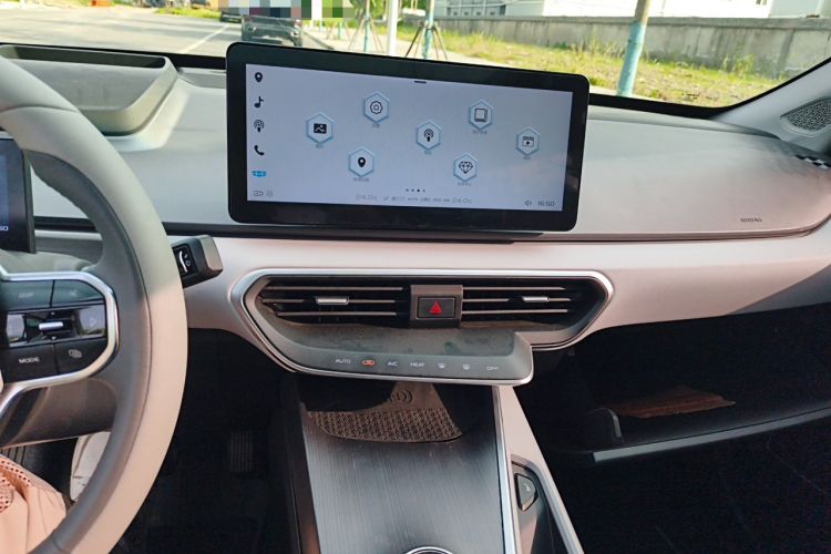 Used Geometry A 2019 High-Performance Standard Range Power Edition Audio And AC Panel
