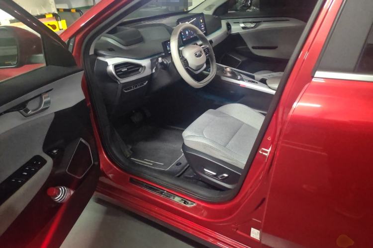 Used Geometry A 2019 High-Performance Standard Range Power Edition Driver Seat