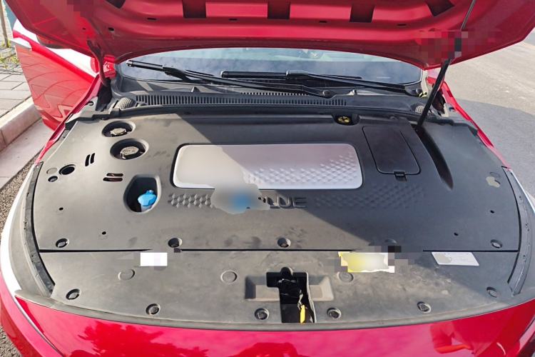 Used Geometry A 2019 High-Performance Standard Range Power Edition Engine Bay