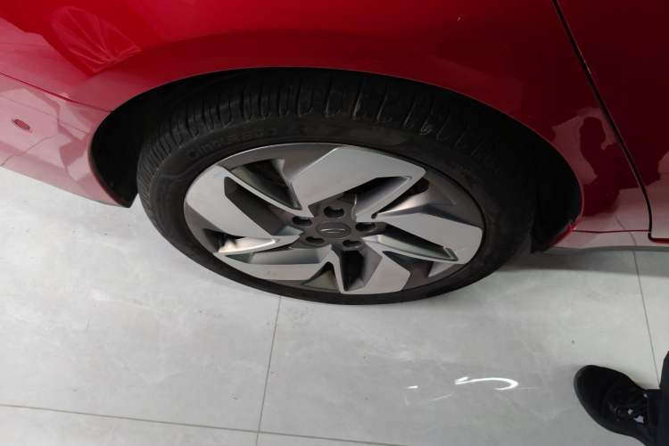Used Geometry A 2019 High-Performance Standard Range Power Edition Exterior 5
