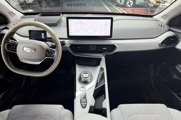 Used Geometry A 2019 Upgraded Model High-Performance Standard Range Power Cube Version Interior 2