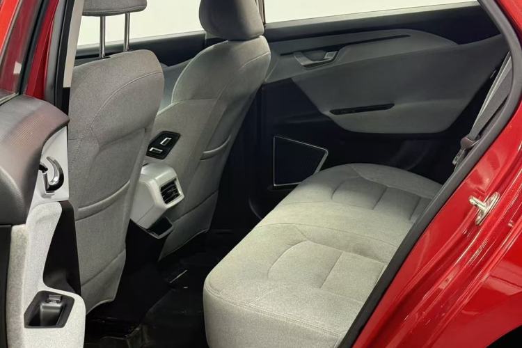 Used Geometry A 2019 Upgraded Model High-Performance Standard Range Power Cube Version Interior 4