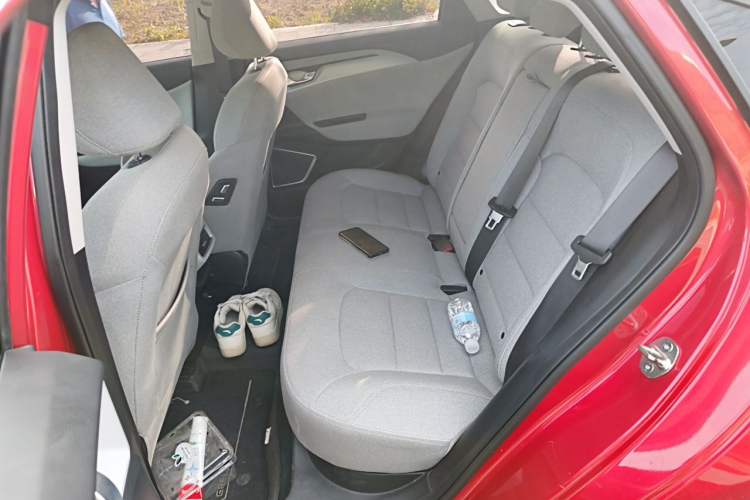 Used Geometry A 2019 High-Performance Standard Range Power Edition Left Rear Seat