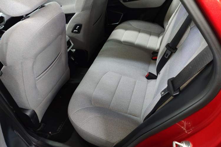 Used Geometry A 2019 High-Performance Standard Range Power Edition Left Rear Seat
