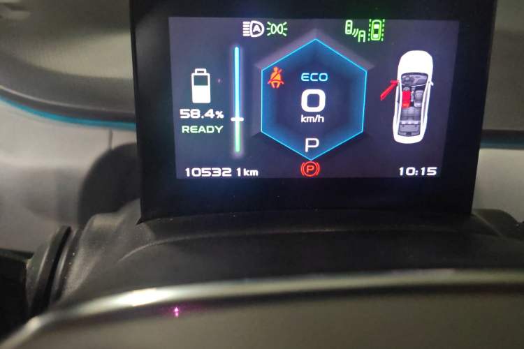 Used Geometry A 2019 High-Performance Standard Range Power Edition Odometer Close Up