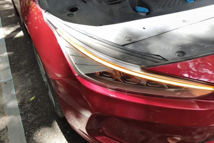 Used Geometry A 2019 Upgraded Model High-Performance Standard Range Power Cube Version Right Front Headlight
